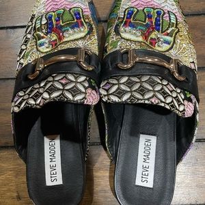 Steven Madden Embroidered Slip On